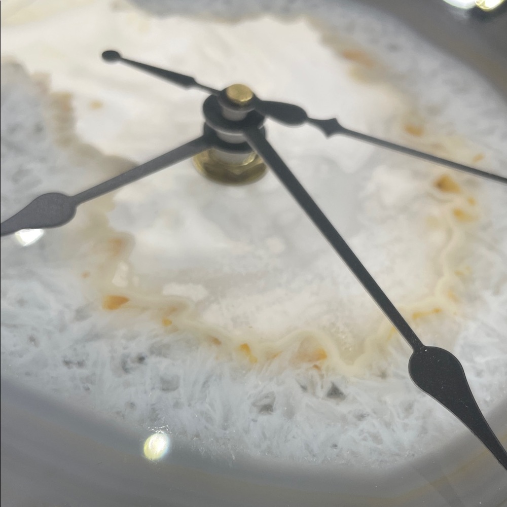 One of a Kind Elegant Gray and Brown Geode Wall Clock with working mechanism - Picture 4 of 4
